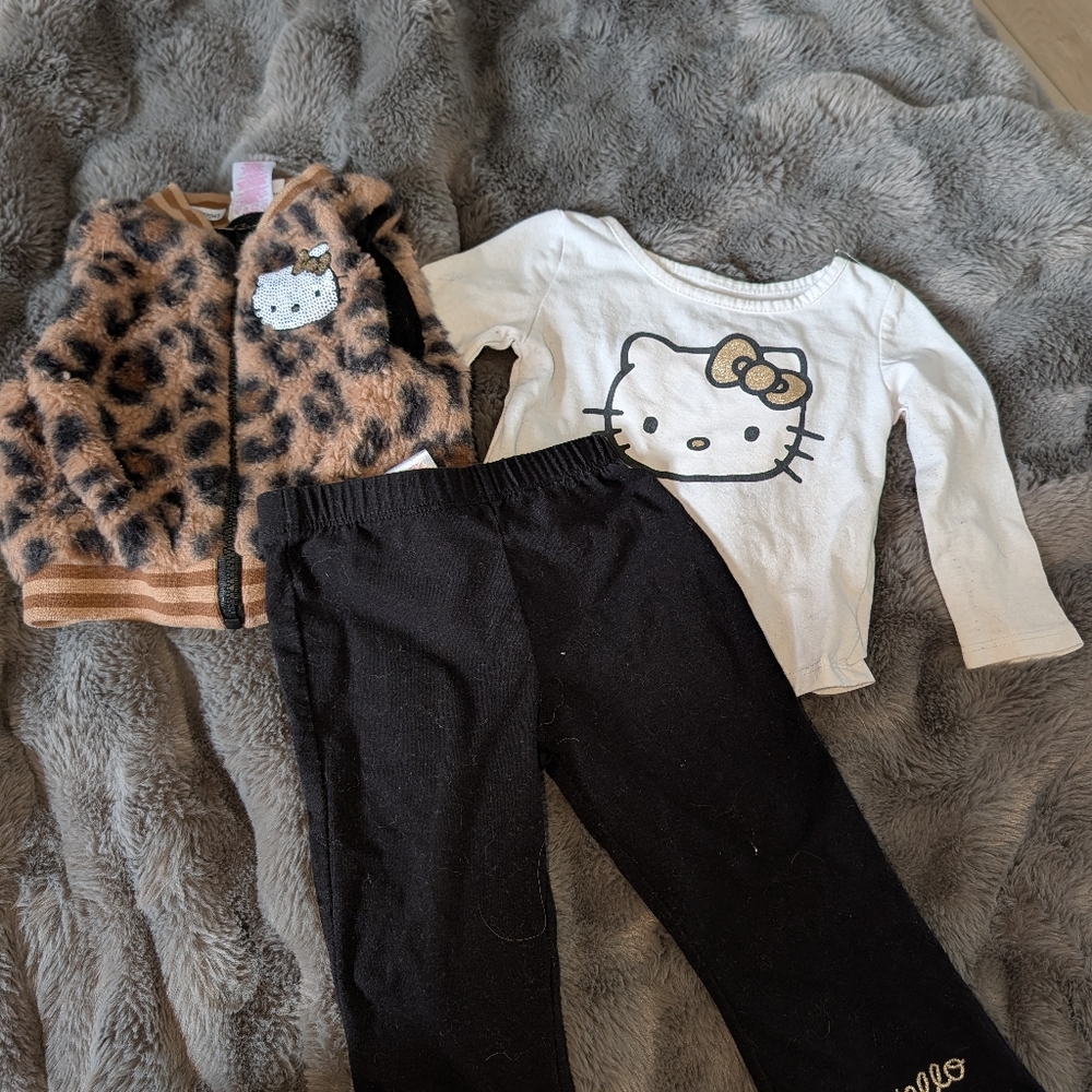 Hello Kitty Set 12 Months